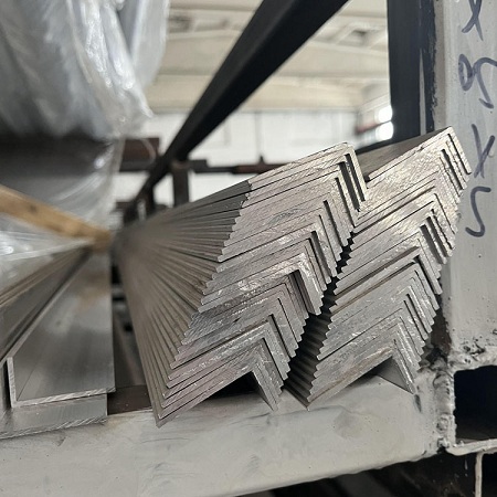 Aluminum Angle