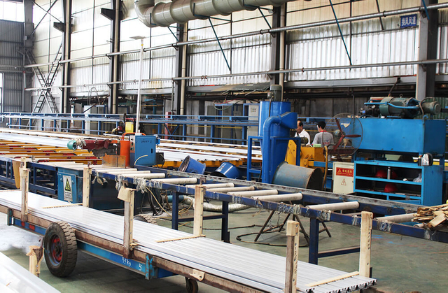 Extrusion Line of T slot aluminum