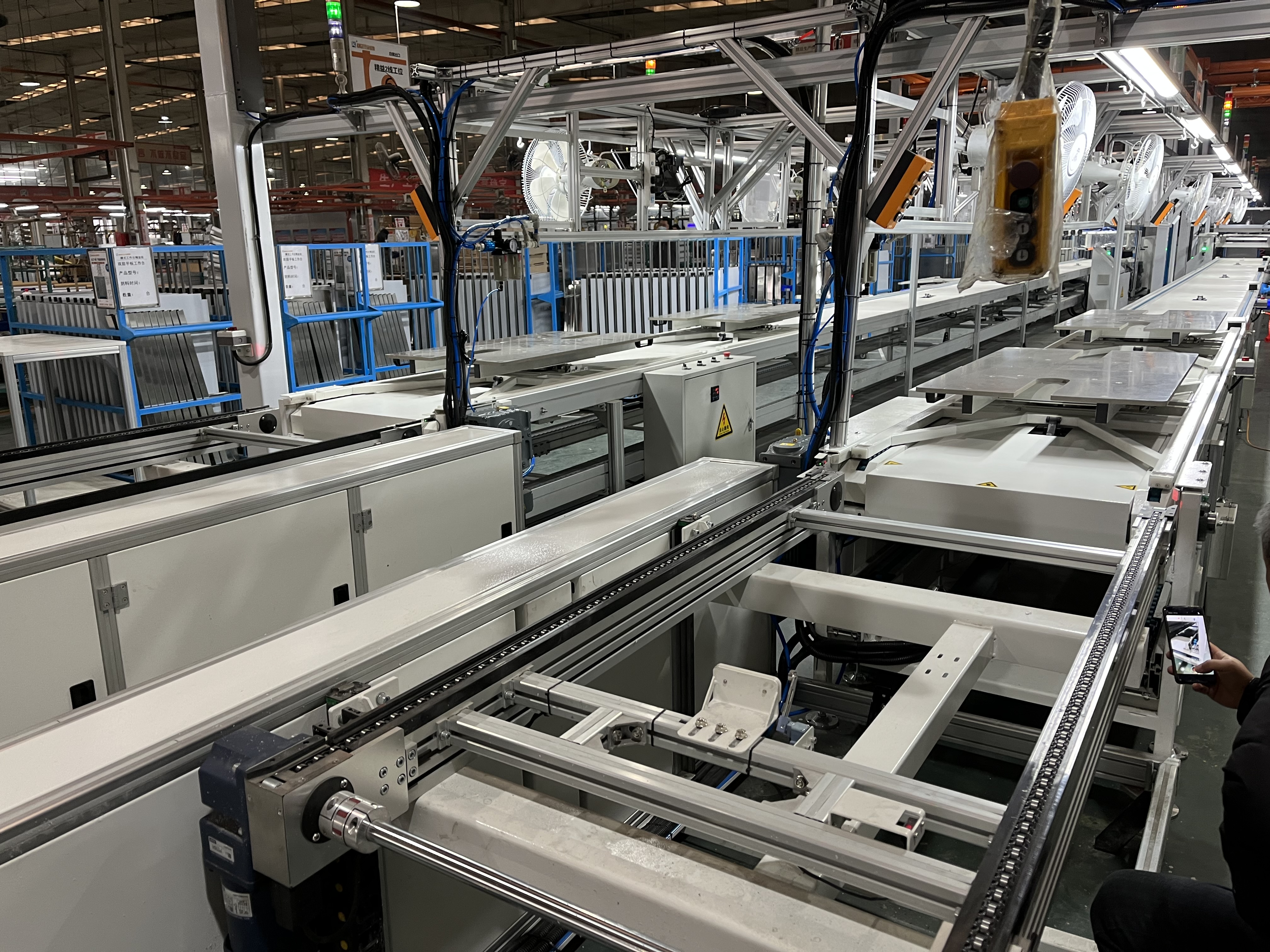 Aluminum Profile Conveyor Lines in Industrial Automation